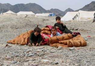 Ο πόλεμος ανάμεσα στο Πακιστάν και το Αφγανιστάν στη σκιά του αμερικανο-ισραηλινού πολέμου στο Ιράν