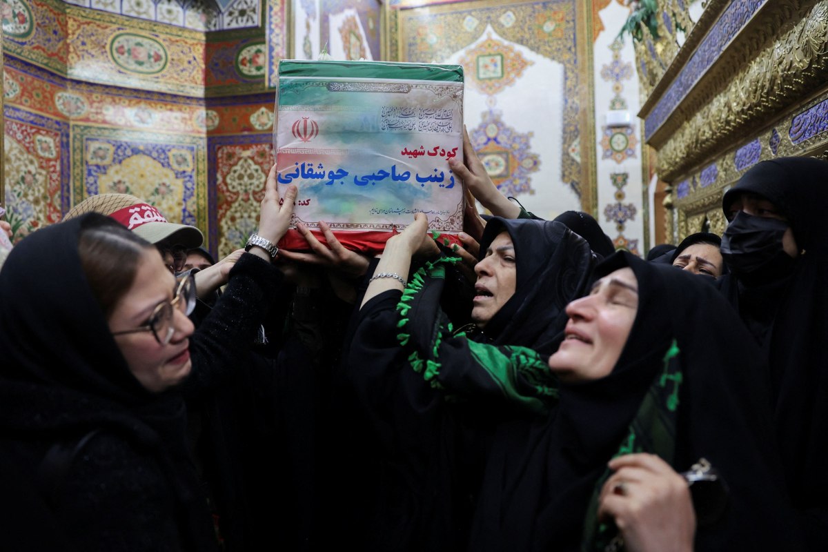 Ιράν: Ποιος δικαιούται να βομβαρδιστεί;