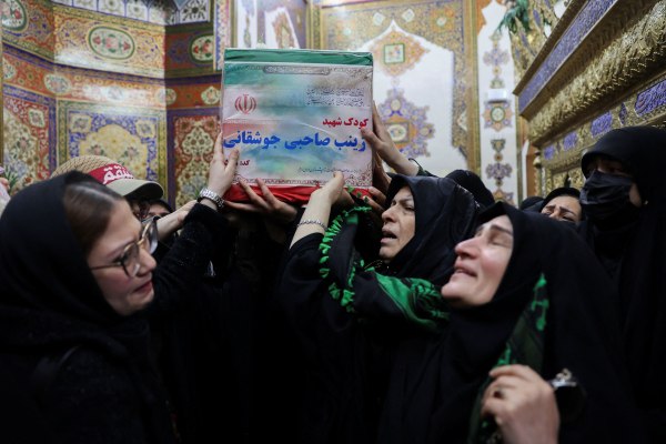 Ιράν: Ποιος δικαιούται να βομβαρδιστεί;