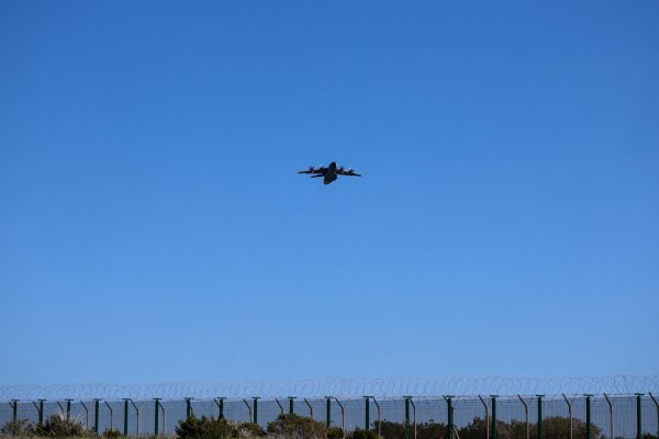 ΥΠΕΞ Λιβάνου: «Απερίφραστη καταδίκη» των επιθέσεων με drones στην Κύπρο