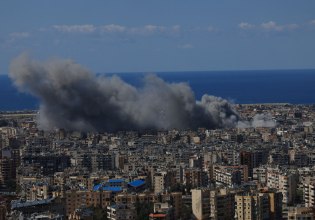 «Απίθανο να επιτευχθεί οποιαδήποτε ασφάλεια στα Στενά του Ορμούζ»: Το Ιράν απάντησε με «καρφιά» στον Μακρόν