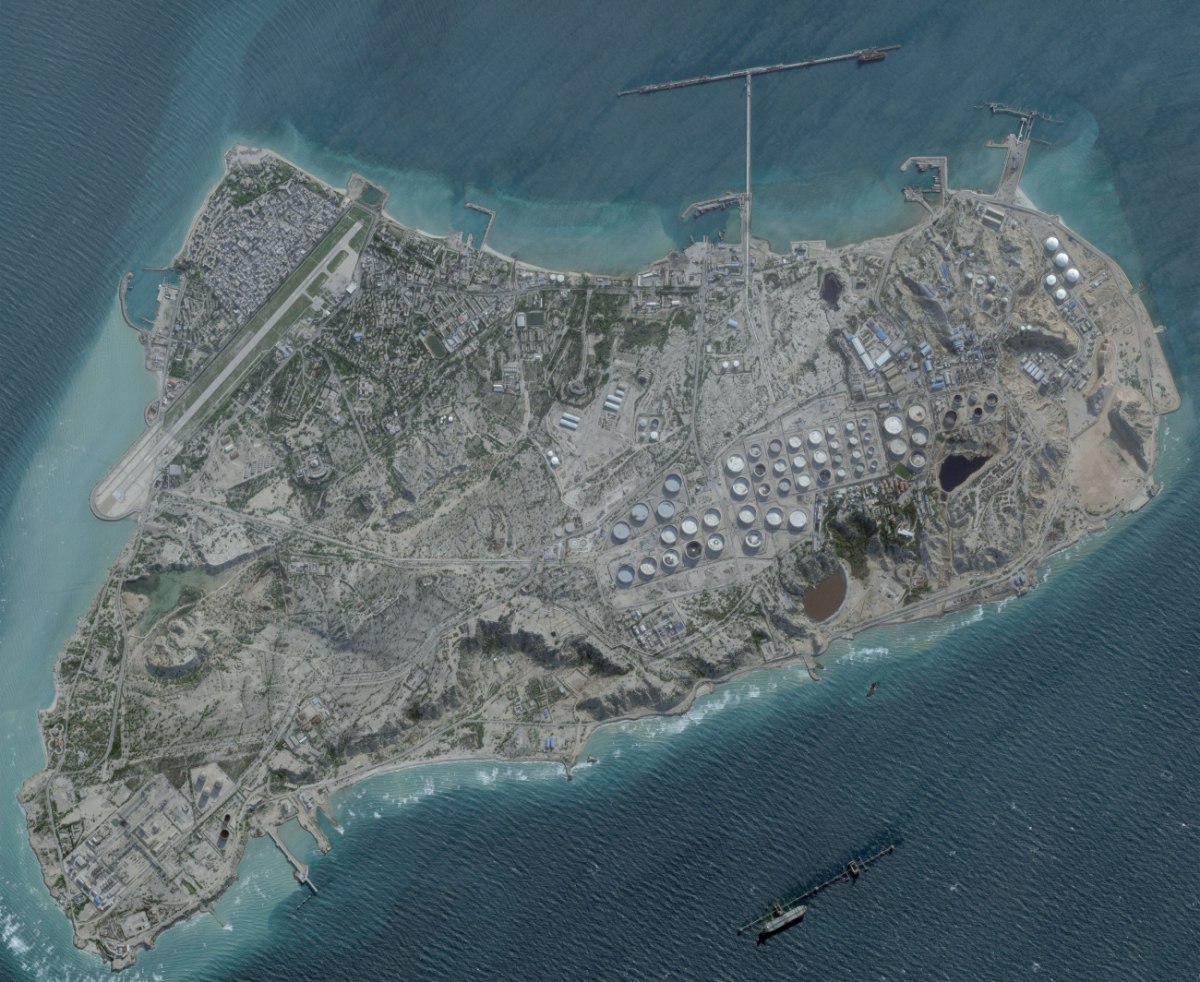 Το νησί Χαργκ του Ιράν που θα μπορούσε να φέρει στον Τραμπ τη νίκη χωρίς να στείλει ούτε έναν στρατιώτη