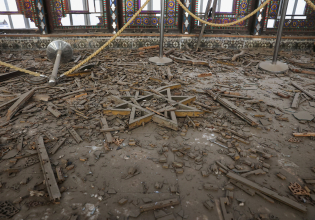 Πόλεμος στο Ιράν: Σιωπηλό Nowruz, παγωμένη τέχνη και φόβος παντού