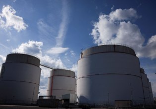 Πετρέλαιο στα 100 δολ. – Πόσο θα πλήξει το παγκόσμιο ΑΕΠ