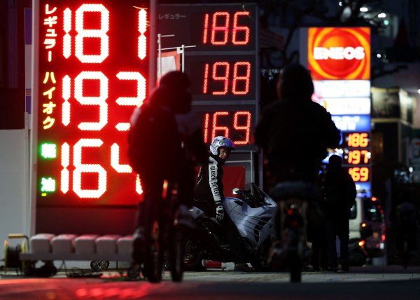 Ο πόλεμος στο Ιράν προκαλεί σοκ στην παγκόσμια οικονομία – Και ο Τραμπ δεν έχει επιλογές