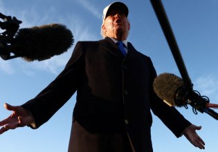 Κυνικός Τραμπ: «Μπορεί να ξαναχτυπήσουμε το Χαργκ απλά για την πλάκα» – Τι είπε για τον Μοτζτάμπα Χαμενεΐ,