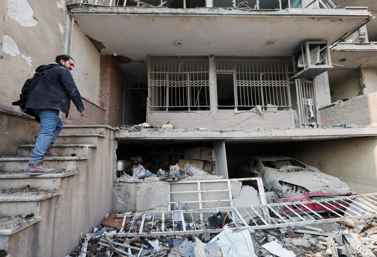 Πολύνεκρες επιθέσεις στην Ισφαχάν του Ιράν – Οι Φρουροί της Επανάστασης ορκίζονται ότι θα σκοτώσουν τον Νετανιάχου