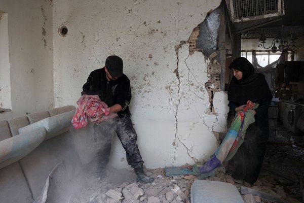 Ο πόλεμος θα συνεχιστεί για τουλάχιστον τρεις ακόμη εβδομάδες, λένε οι IDF – Μπαράζ ιρανικών πληγμάτων στο Ισραήλ