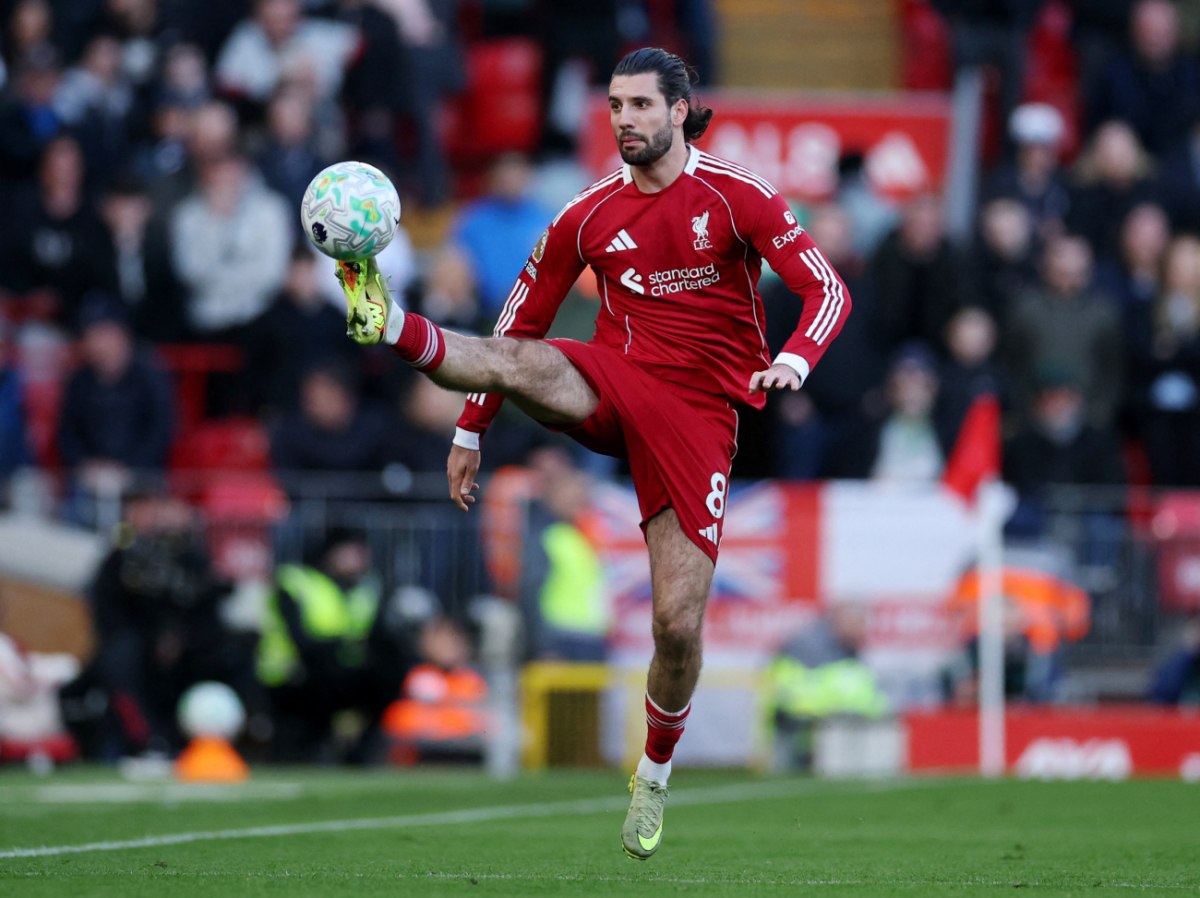 Ο Σομποσλάι «απειλεί» Μπέκαμ και Ρομπέρ