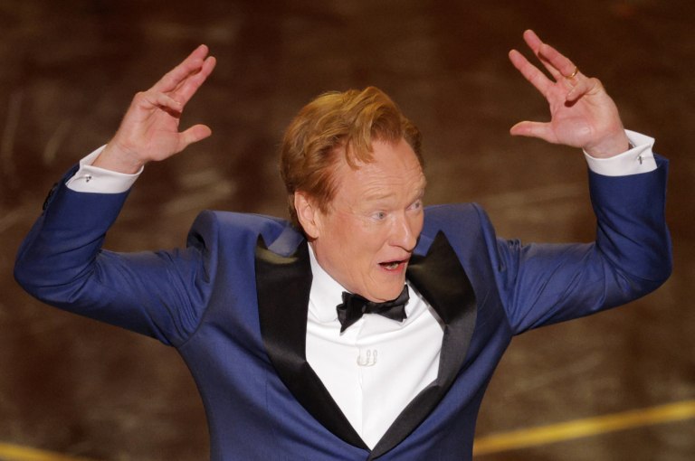 Τα «καρφιά» του Κόναν Ο’Μπράιεν για τον Ντόναλντ Τραμπ στα Όσκαρ