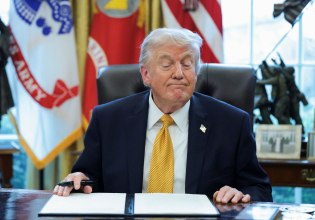 Ιράν: Η «μοναξιά» του πλανητάρχη και τα αδιέξοδα στα Στενά του Ορμούζ – Ποιος κερδίζει τον πόλεμο;