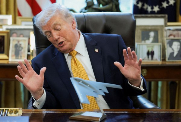 Τραμπ: «Το Ισραήλ δεν θα το έκανε ποτέ αυτό», είπε για το σενάριο το Τελ Αβίβ να χτυπήσει με πυρηνικά το Ιράν