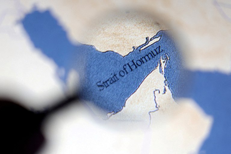 Είκοσι δύο κράτη, μεταξύ των οποίων πολλά μέλη της ΕΕ, δηλώνουν «έτοιμα να συμβάλουν» για να ανοίξουν τα Στενά του Ορμούζ