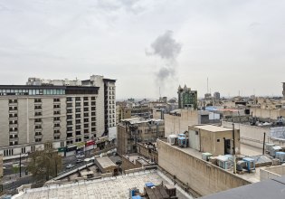 Ιράν: Παίρνει πίσω ο Τραμπ την απειλή για επίθεση στις ενεργειακές εγκαταστάσεις – «Είχαμε παραγωγικές συνομιλίες»