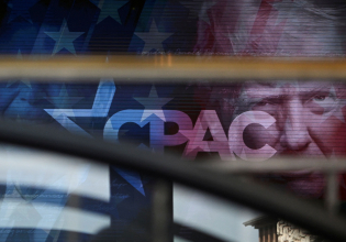 MAGA ρωγμές – Διχασμός για τον πόλεμο στο Ιράν, προεκλογική ενότητα γύρω από τον Τραμπ