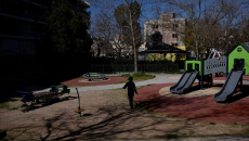 Θεσσαλονίκη: Άφησαν 4χρονο παιδί μόνο του στον δρόμο – Συνελήφθησαν οι γονείς του