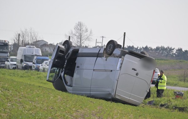 Λάρισα: Νεκρός 95χρονος οδηγός σε τροχαίο με την εμπλοκή τριών οχημάτων