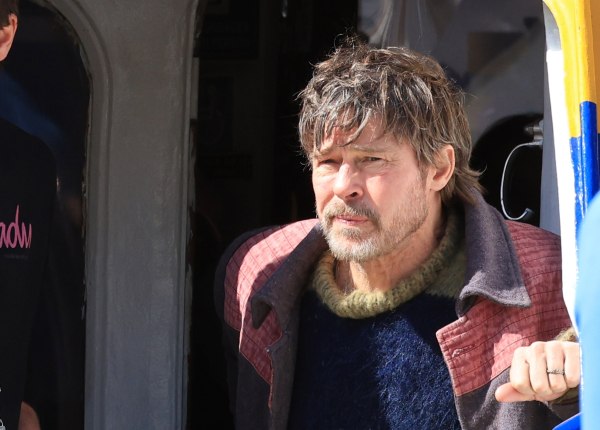 Ο Μπραντ Πιτ στη δεκαετία του ’80: Οι πρώτες εικόνες από τα γυρίσματα στη Νέα Μάκρη