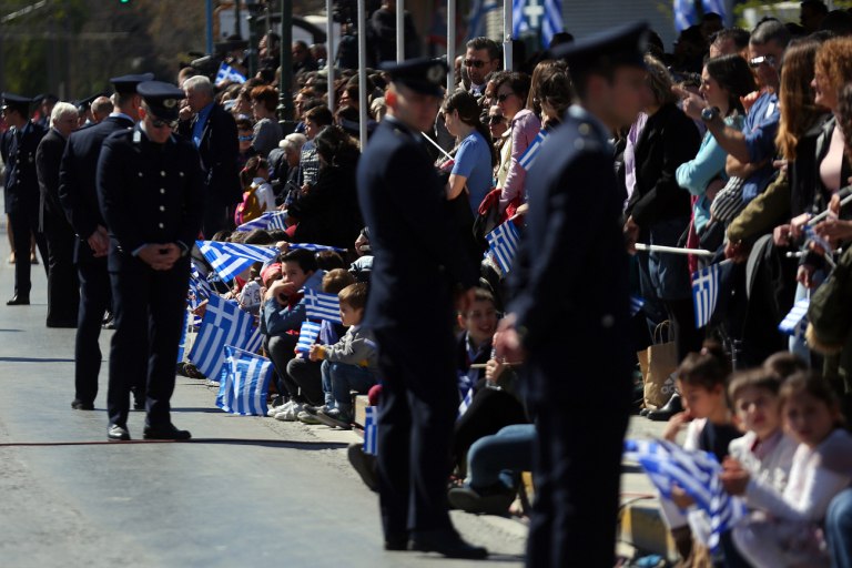 25η Μαρτίου: Κυκλοφοριακές ρυθμίσεις από σήμερα στην Αθήνα λόγω παρελάσεων – Πώς θα λειτουργήσουν Μετρό και Τραμ