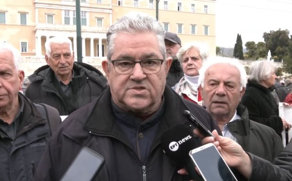 Στο συλλαλητήριο των συνταξιούχων ο Κουτσούμπας – «Καταβολή 13ης-14ης σύνταξης, κατάργηση της εισφοράς αλληλεγγύης»