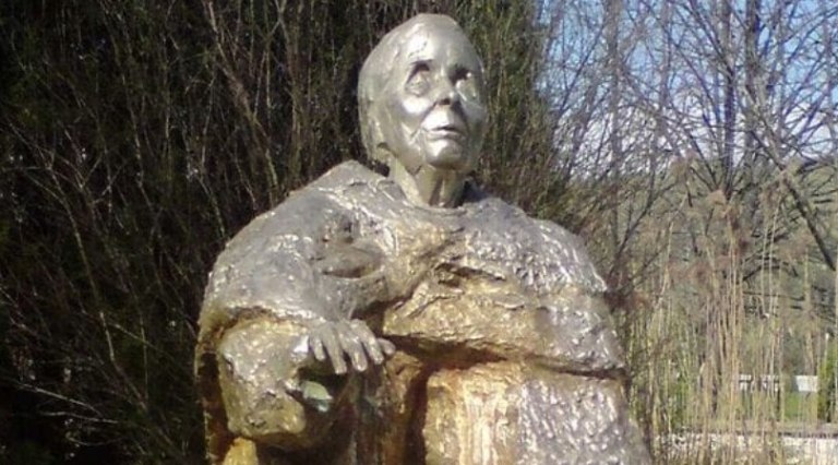 Ο μύθος της Μπάμπα Βάνγκα: Πώς οι «προφητείες» μίας μυστικίστριας τροφοδοτούν τη διαδικτυακή προπαγάνδα