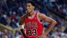 Σκότι Πίπεν: Δαχτυλίδια και το «όνειρο» της Βαρκελώνης βγαίνουν στο σφυρί