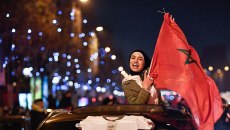 «Ξεχύθηκαν» στους δρόμους στο Μαρόκο – Οπαδοί βγήκαν για να πανηγυρίσουν το Κόπα Άφρικα (vids)