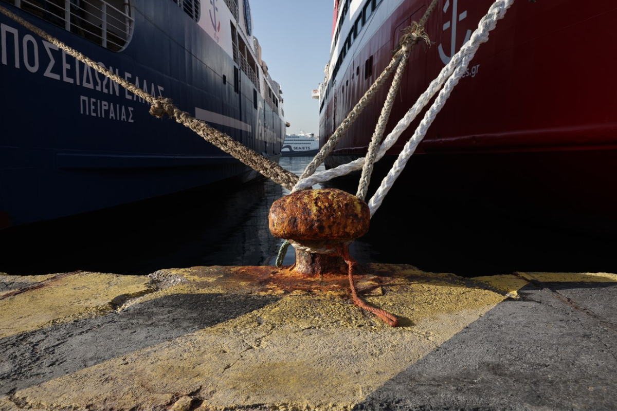 Δεμένα τα πλοία στα λιμάνια – 24ωρη απεργία κήρυξε η ΠΝΟ