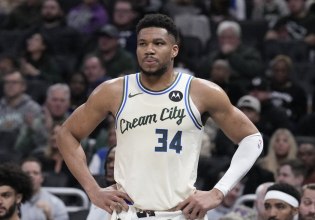 Μπακς – Χοκς 113-131: Πάλευε μόνος του ο Αντετοκούνμπο, αλλά το Μιλγουόκι ηττήθηκε ξανά