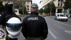 Στους δρόμους ξανά η δημοτική αστυνομία – Ποιες θα είναι οι αρμοδιότητές της