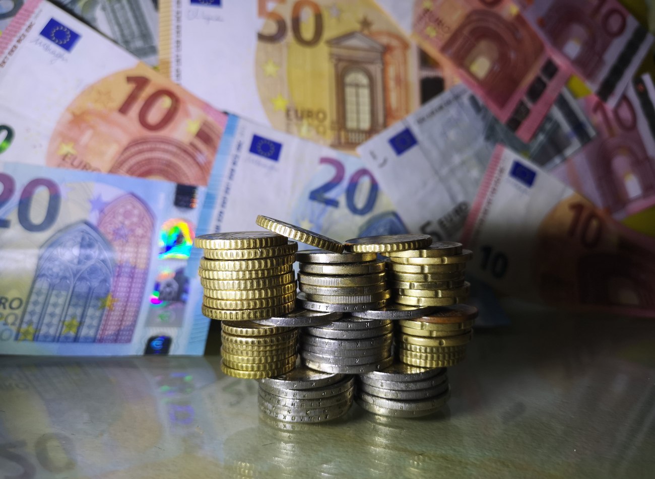 Η Τεχνητή Νοημοσύνη θα ρυθμίζει τις οφειλές σου στην εφορία – Πώς θα λειτουργεί το νέο σύστημα