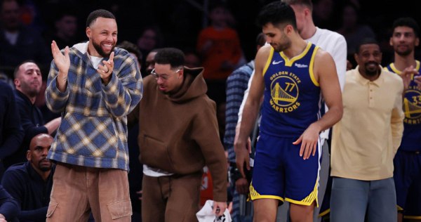 «Πολύ καλός και ταλαντούχος παίκτης» – Ο Στιβ Κερ αποθέωσε τον Γιούρτσεβεν