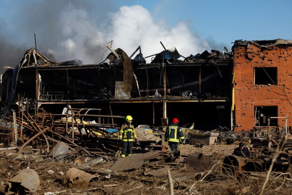 Ουκρανικά drones έπληξαν ένα διυλιστήριο πετρελαίου και ένα λιμάνι στην περιοχή Κρασνοντάρ στη νοτιοδυτική Ρωσία