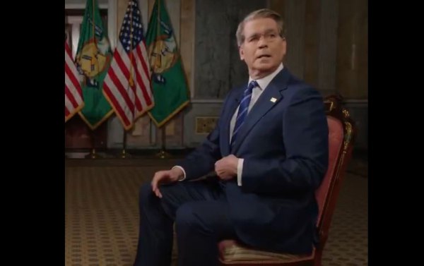 «Ο πρόεδρος σε θέλει αμέσως» – Σε live μετάδοση η εντολή Τραμπ στον Μπέσεντ – Η τρεμάμενη φωνή του υπουργού