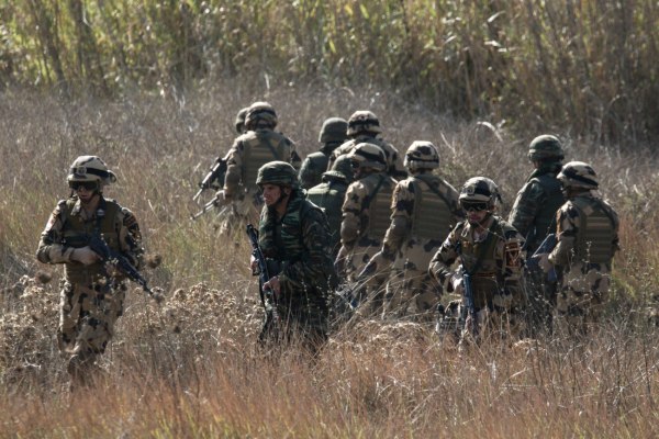 Ψευδή τα SMS για χορήγηση «φύλλων πορείας» – Τι λέει το ΓΕΣ