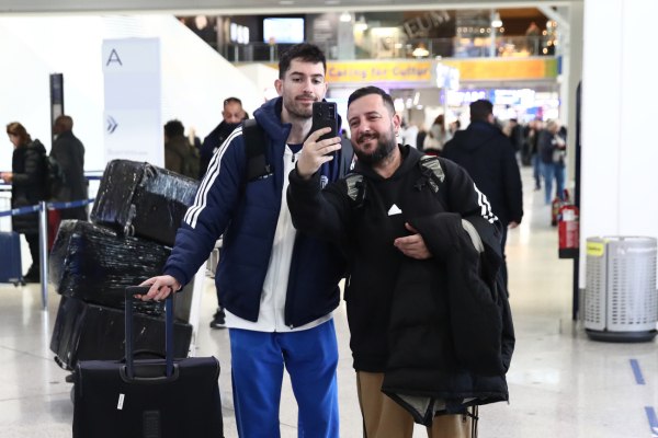 Η Εθνική αναχώρησε για το Παγκόσμιο Κλειστού Στίβου με ελπίδες για μετάλλια