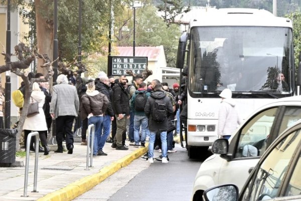 Ελεύθεροι μετά τις απολογίες τους 7 συλληφθέντες για το κύκλωμα με τις εικονικές εταιρίες και τις απάτες στον ΕΦΚΑ