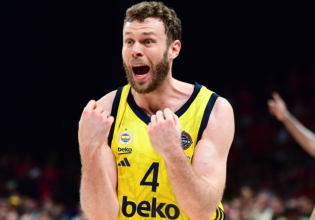 «Ο Νικολό Μέλι υπογράφει νέο συμβόλαιο με τη Φενέρμπαχτσε»