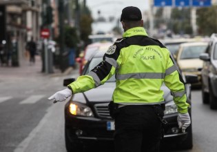 Θεσσαλονίκη: Συνελήφθη οδηγός φορτηγού που επιχείρησε να χρηματίσει αστινομικούς για να γλιτώσει τις κλήσεις