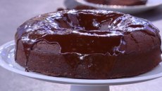 Συνταγή: Νηστίσιμο κέικ με κακάο και πορτοκάλι