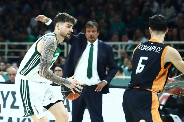 Ο Αταμάν σε Χουάντσο: «Έπαιξε καταπληκτική άμυνα στο τελευταίο δεκάλεπτο» (vid)