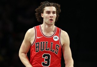 Μπουλς – Μπακς 120-97: Ασταμάτητος ο Γκίντι και νέα ήττα για το Μιλγουόκι