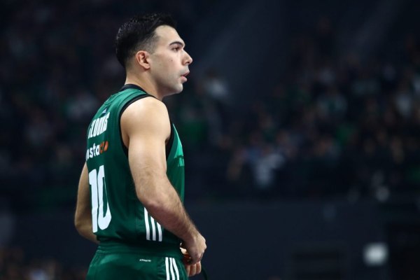 Κώστας Σλούκας: Η 300άρα, ο Γιουλ και ο… Παπανικολάου