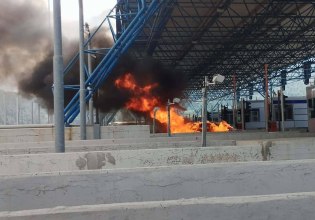 Φωτιά σε αυτοκίνητο στα διόδια της Τραγάνας – Κάηκε ολοσχερώς