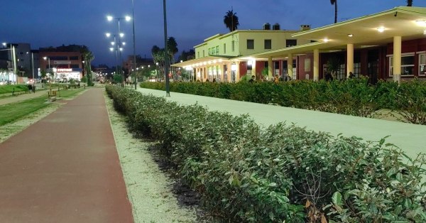 Ο αναμορφωμένος σιδηροδρομικός σταθμός Κορίνθου μετατρέπεται σε σύγχρονο τοπόσημο