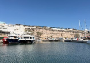 Σαντορίνη: Αγιασμός για την έναρξη υλοποίησης του έργου «Θαλάσσια Πύλη Διαφυγής στο Λιμανάκι της Βλυχάδας»