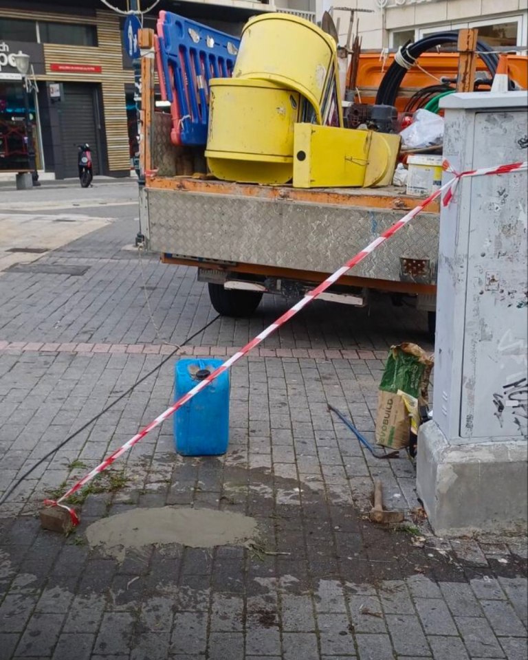 Ρόδος: Ξεκίνησε η απομάκρυνση των ανενεργών καρτοτηλεφώνων