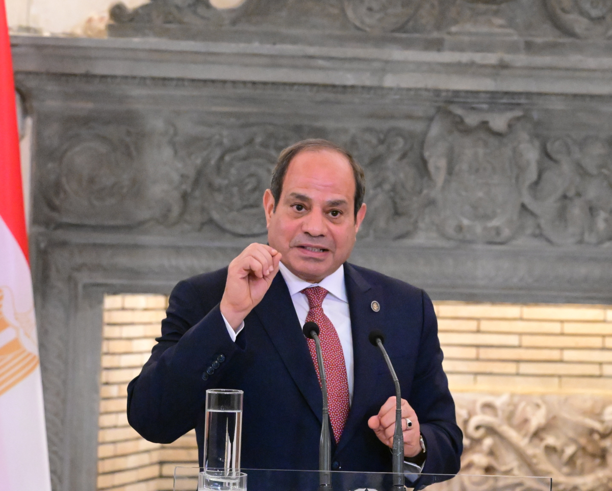 Το πετρέλαιο μπορεί να ξεπεράσει τα 200 δολάρια, προειδοποιεί ο πρόεδρος της Αιγύπτου