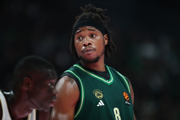 Παναθηναϊκός: Ο Αταμάν άφησε ξανά εκτός 12άδας τον Χολμς