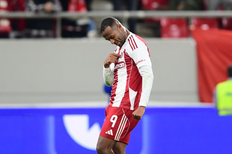 Ελ Κααμπί, ο έκτος που ανανέωσε με τον Ολυμπιακό μέσα στη σεζόν